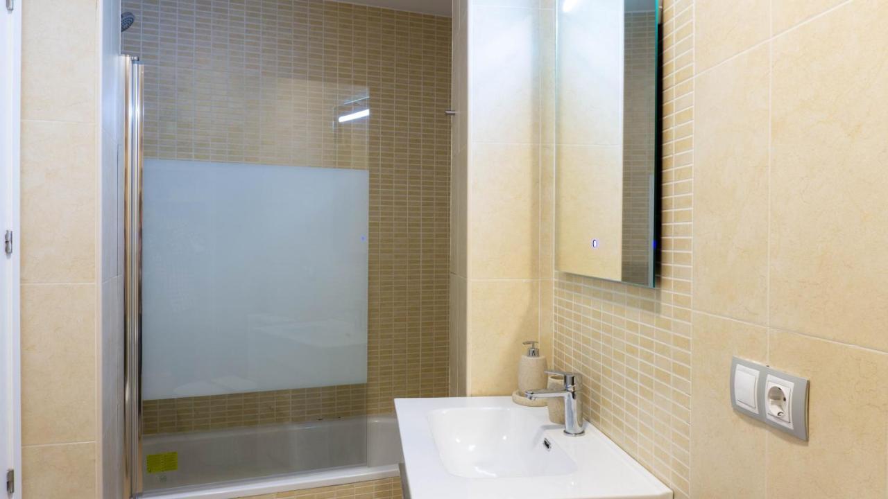 Luxury Apartment Dos Aceras Málaga Esterno foto